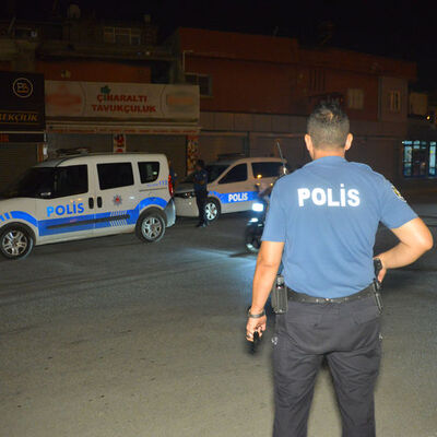 Ailesiyle ziyaretten dönen kadına maganda kurşunu!