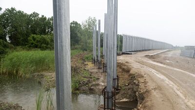 Yunanistan, Türkiye sınırındaki çiti 3 katına çıkaracak