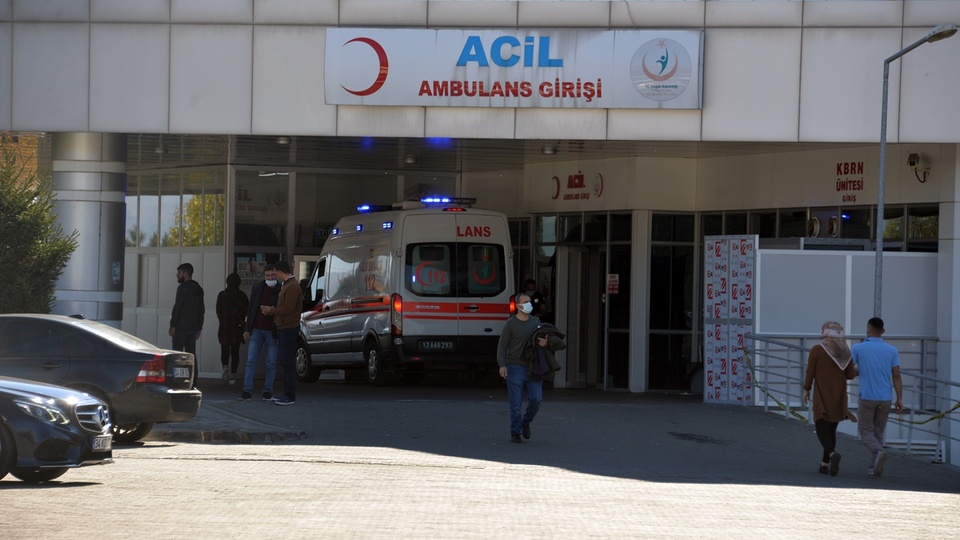 Yaşlı adam silahla vurulup bahçeye gömülmüş!