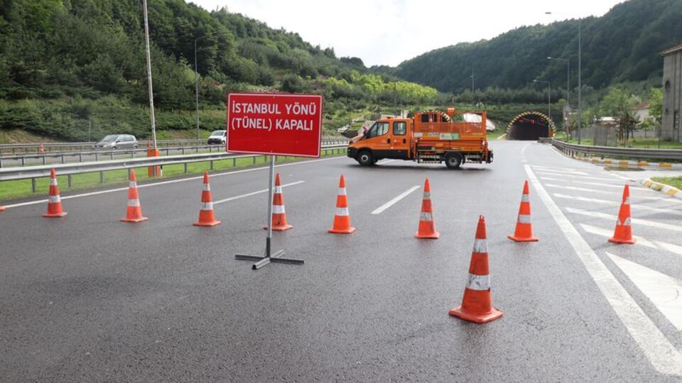 Bolu Tüneli'nde heyelan! İstanbul yönü ulaşıma açıldı