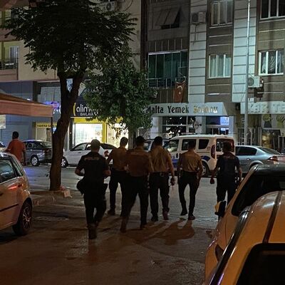 Yaşlı adam dehşet saçtı! Eşini ve oğlunu öldürdü