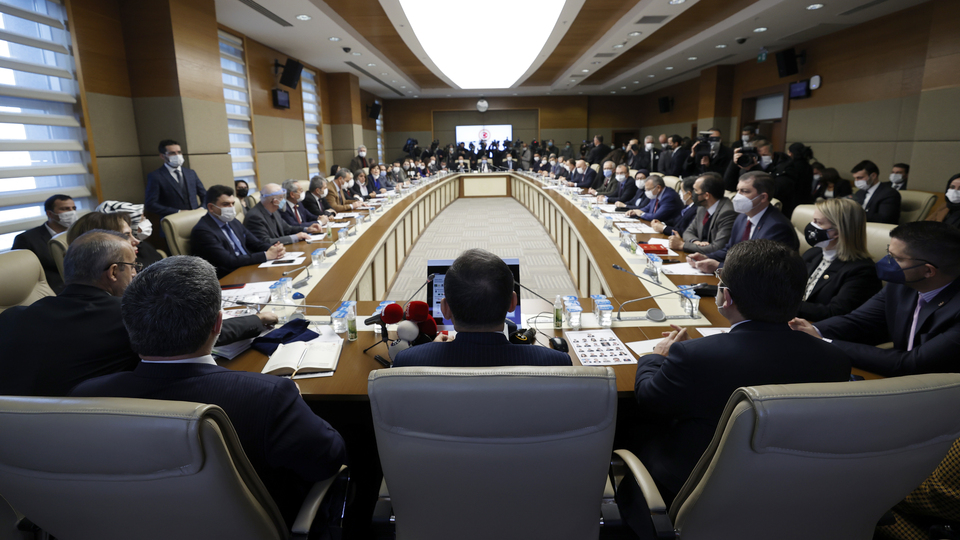 DBP'li Aydeniz'in ile 10 ismin dosyası komisyonda