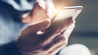 Hayrete düşüren olay! Korku filmindeki telefon numarası yargıya taşındı