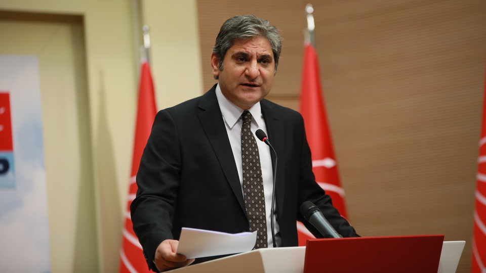 CHP'de Aykut Erdoğdu ve Tuba Torun istifa etti