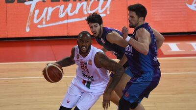 Efes, MBaye'yi kadrosuna kattı