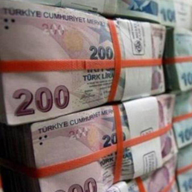 Bankacılık sektörünün kredi hacmi yükseldi