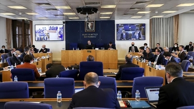 Ek gösterge ve öğrenci affı komisyonda kabul edildi