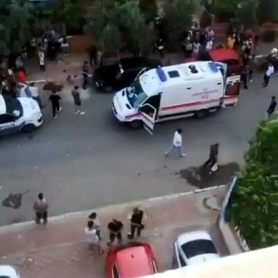 Sevgilisinin boğazını bıçakla yaraladı