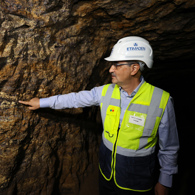 694 milyon tonluk nadir toprak elementi rezervi bulundu