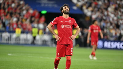 Salah imzayı attı!