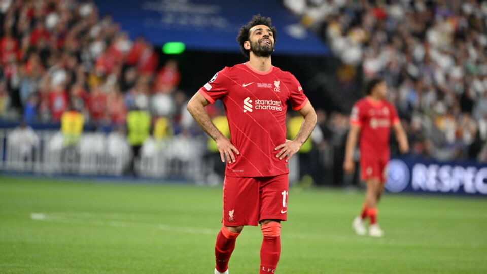 Salah imzayı attı!