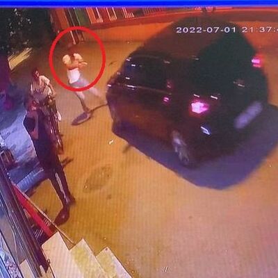 Ateş açtığı otomobildeki genç kadını başından vurdu!