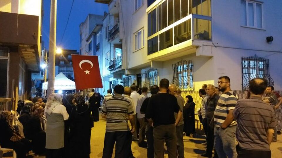 Ağır yaralanan teğmen şehit oldu