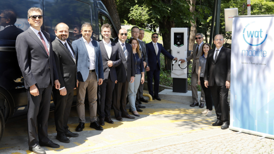 Koç Topluluğu'ndan, elektrikli araç şarj ağı hamlesi