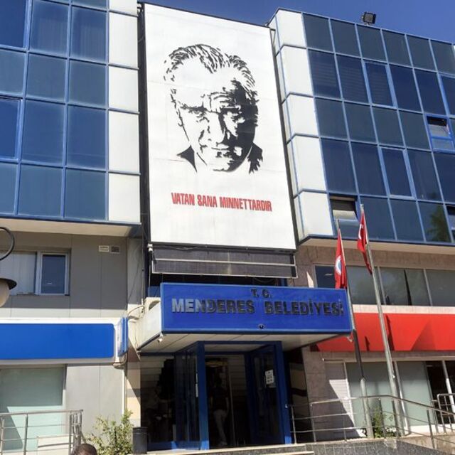 İzmir Menderes Belediye Başkanı gözaltında