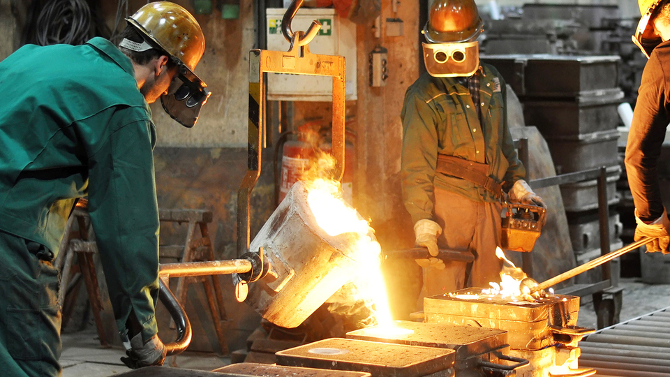 'Finans dar boğazıyla karşı karşıyayız'