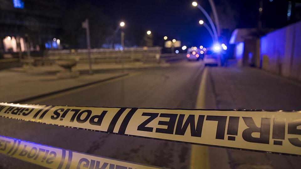 Motosiklet ile otomobil çarpıştı: 1 ölü, 1 yaralı