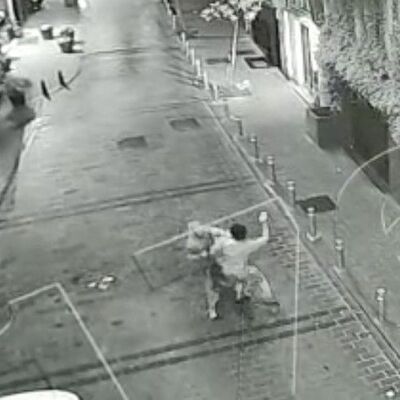 Pitbulllu gasp dehşeti! Darp edip soydular