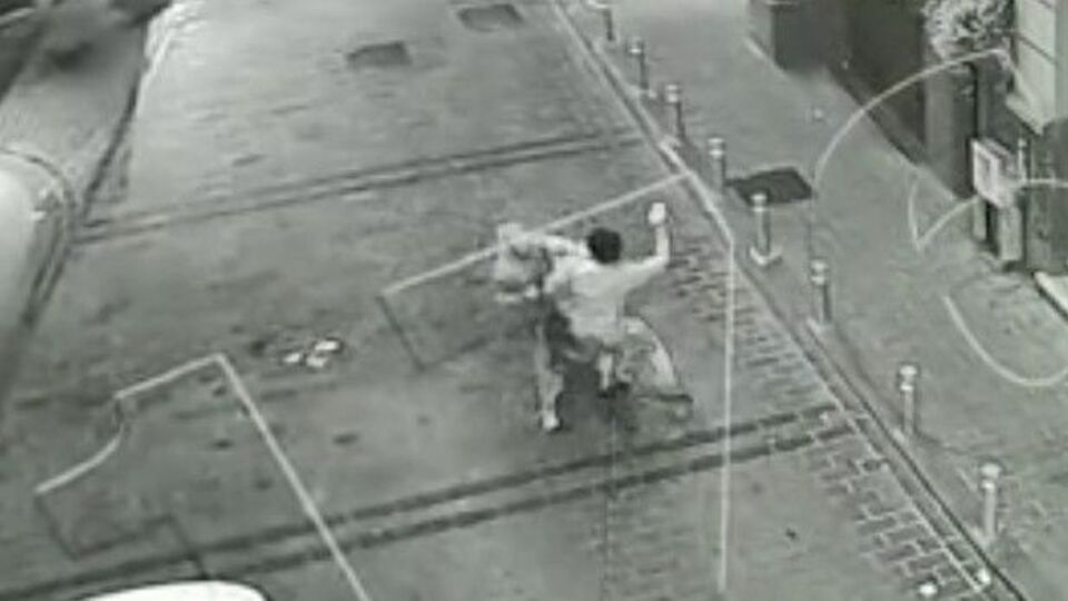 Pitbulllu gasp dehşeti! Darp edip soydular