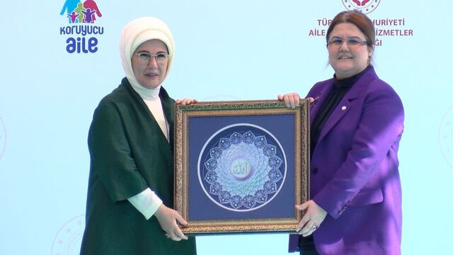 Emine Erdoğan'dan 'koruyucu aile' açıklaması