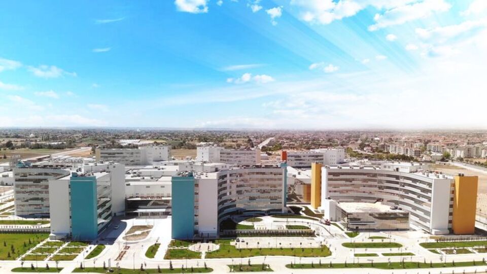 Konya Şehir Hastanesi'nde dehşet! Doktoru vurdu, intihar etti!