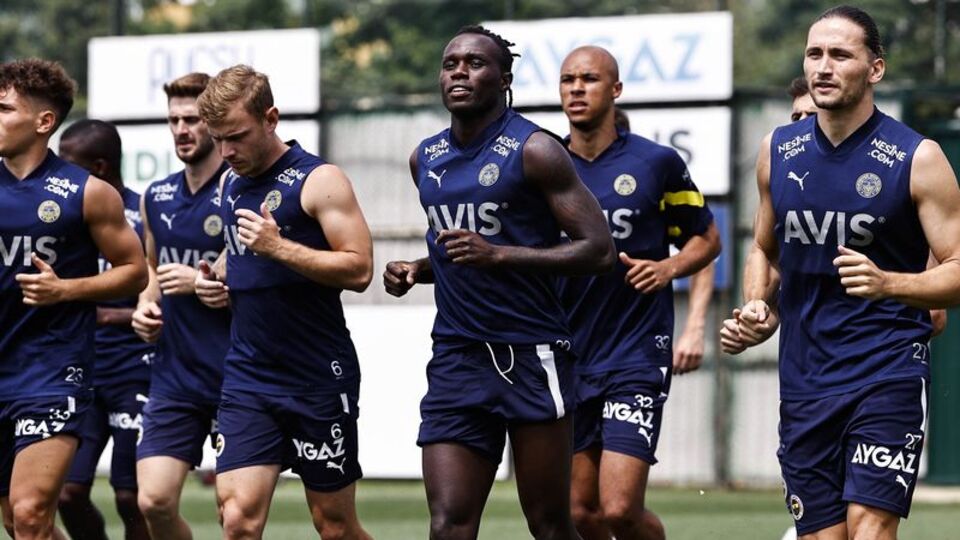 Fenerbahçe 3 eksikle çalıştı