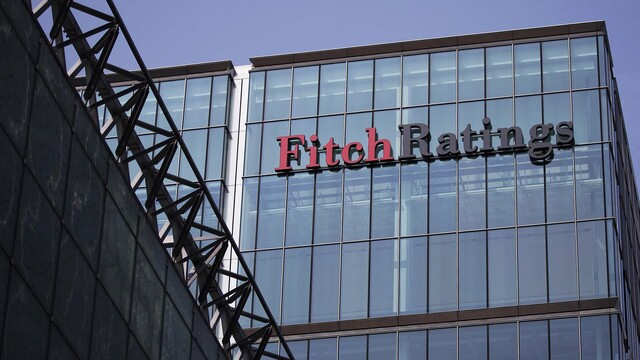 Fitch Türkiye'nin notunu düşürdü