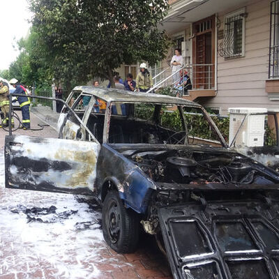 Kibritle oynuyordu! Kül oldu