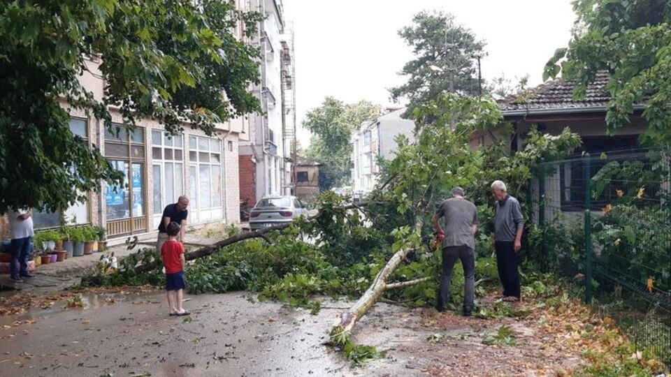 Eskişehir, Bilecik ve Bursa'yı sağanak vurdu