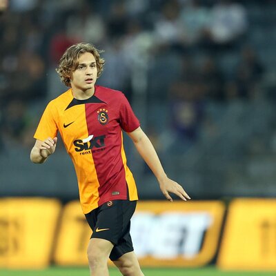 Hamza Akman büyüledi!