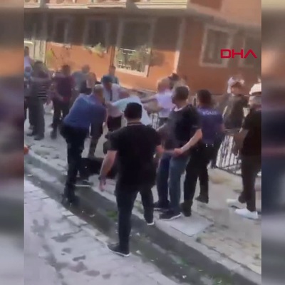 Yangından sorumlu tuttuğu kiracısına saldırdı!