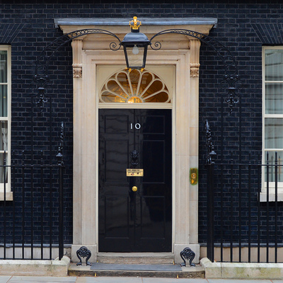 İngiltere'nin yeni başbakanı 5 Eylül'de belli olacak