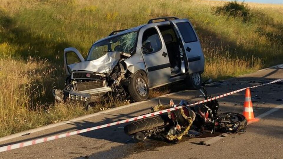 Isparta'da trafik kazası: 1 ölü, 2 yaralı