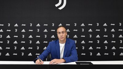 Juventus'a bir Türk daha!