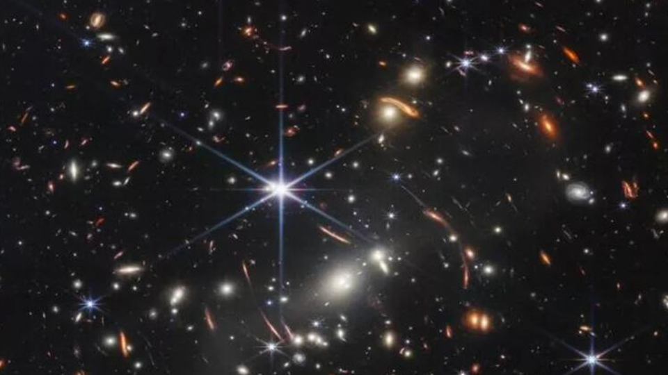 NASA, evrenin en derin görüntüsünü paylaştı!