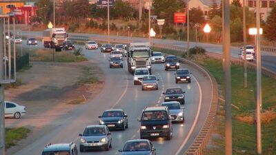 Bayram dönüşü trafiği başladı