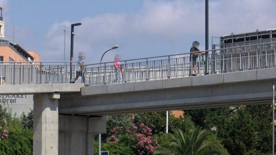 İstanbul'da güpegündüz rezalet!