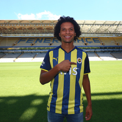 Fenerbahçe transferi açıkladı!