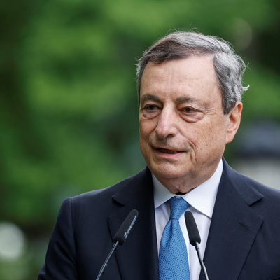 İtalya'da Başbakan Draghi istifa etti