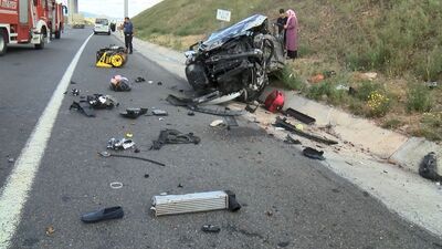 Tatil dönüşü feci kaza! 1'i ağır 4 yaralı