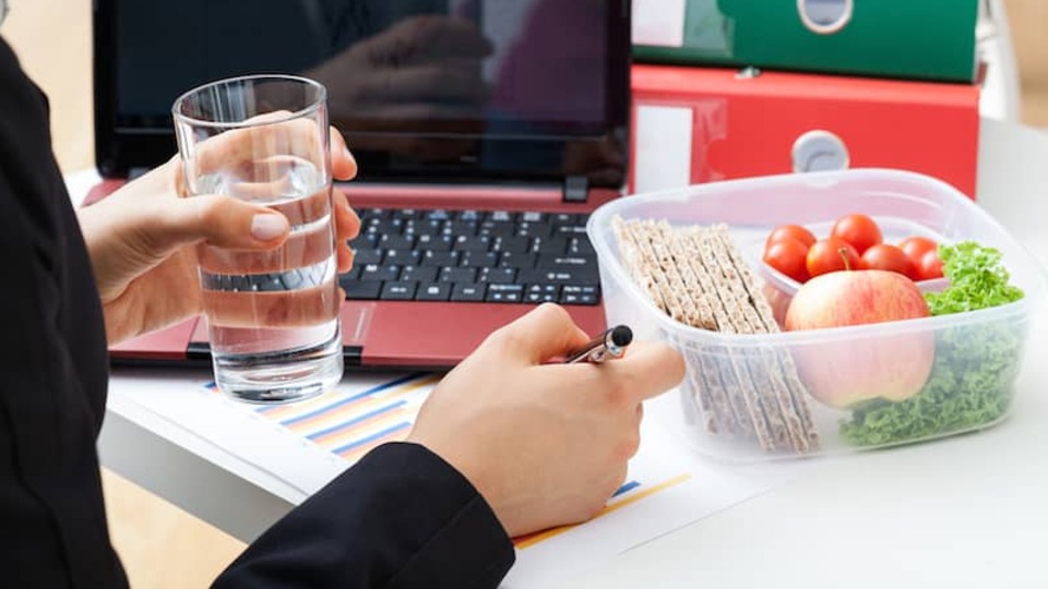 Yemekte yalnız bırakılmak mobbing sayıldı