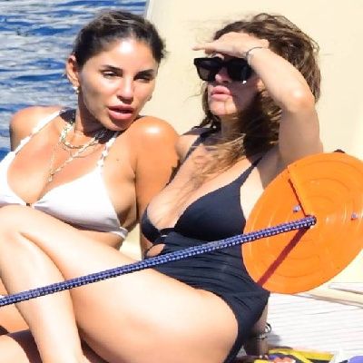 Abla-kardeş hasret giderdi