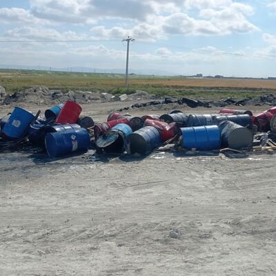 Konya'da asit dolu variller dehşete yol açtı!