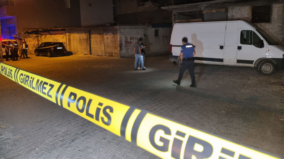 Silahlı bıçaklı kavga: 1'i ağır, 2 yaralı