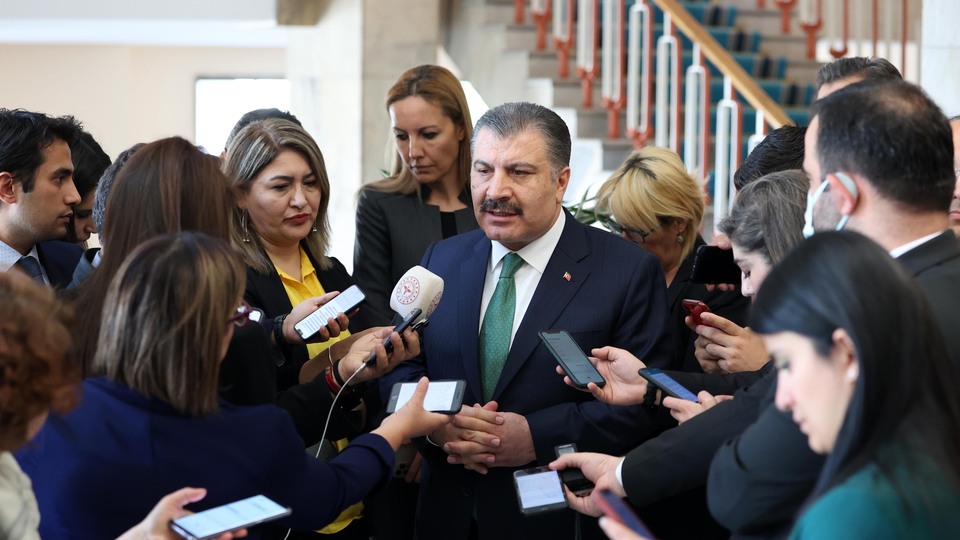 Bakan Koca duyurdu! Vaka sayısı artışı 40 katına çıktı