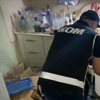 İzmir'de sahte içki şebekesine operasyon