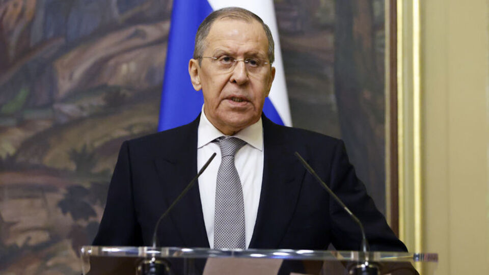 Lavrov'dan Ukrayna açıklaması: Donbas ile sınırlı kalmayacak