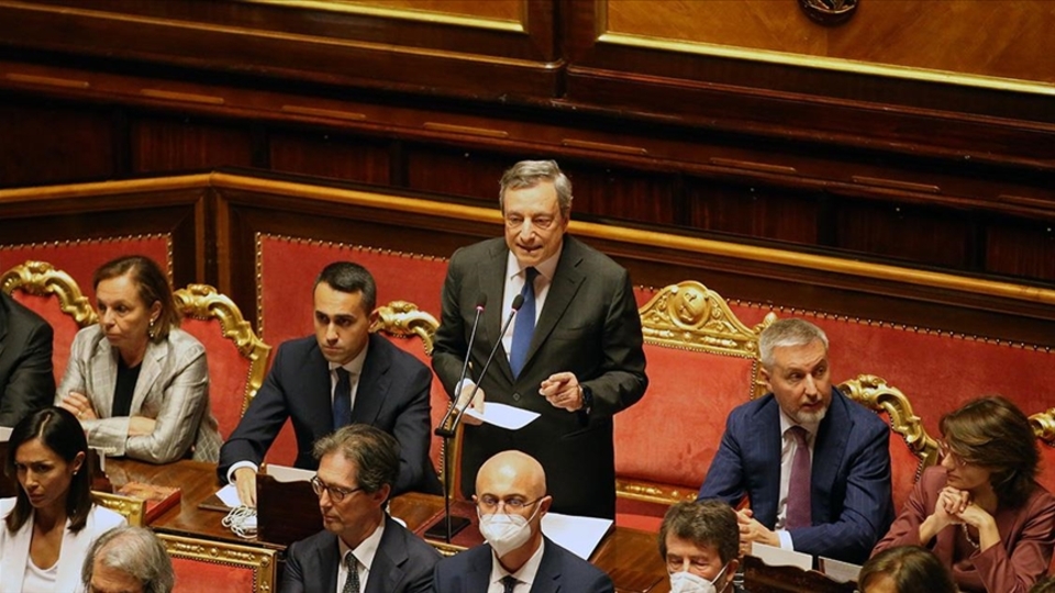 İtalya'da Draghi güvenoyunu aldı ancak güvensizlik arttı