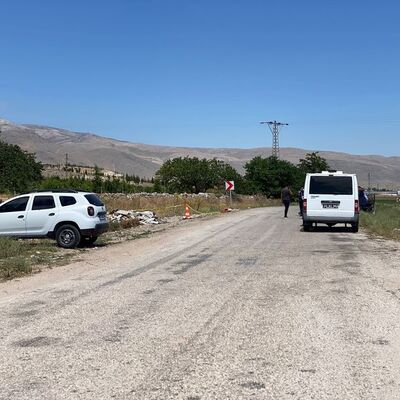 Karısını sosyal medyadan taciz ettiğini öne sürdü, döverek öldürdü