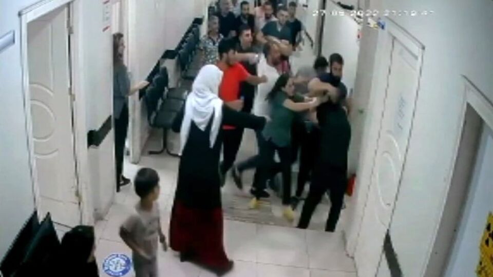 "Bana 'Seni öldürürüz, burada yaşatmayız' dediler"